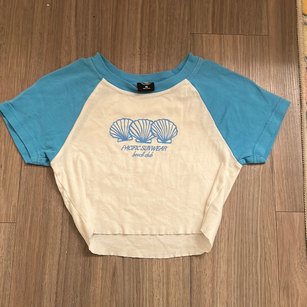 Blue and white crop T. Pacsun